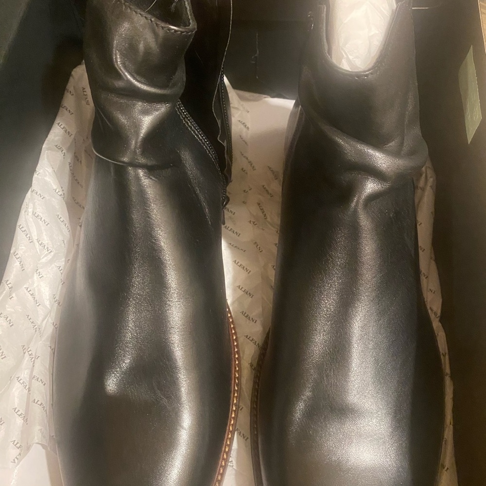 Alfani men’s black boots